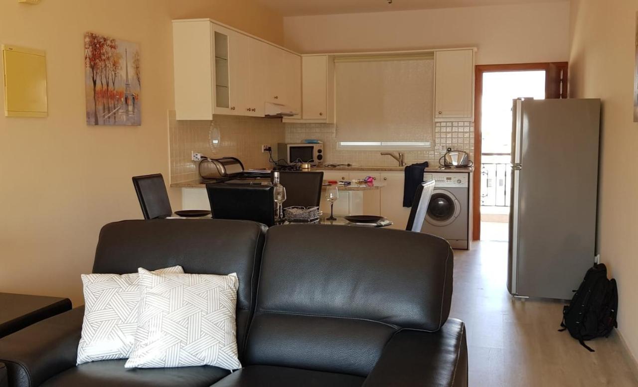 Petras Cozy Nest, 1-Bedroom Apt., Paphos-Universal Экстерьер фото