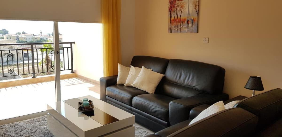 Petras Cozy Nest, 1-Bedroom Apt., Paphos-Universal Экстерьер фото